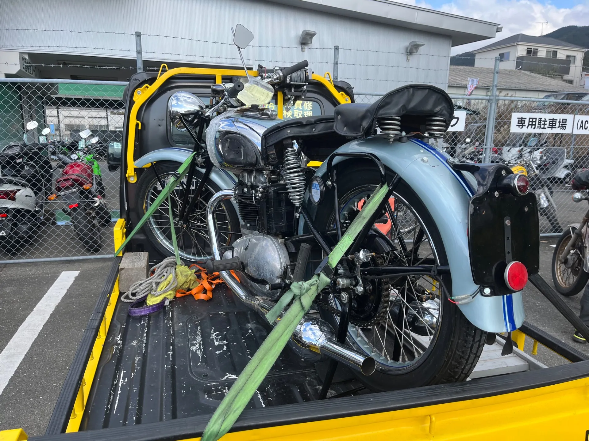 【初心者向け】ヤフオク・メルカリで買ったバイク、どう運ぶ？失敗しない陸送の選び方